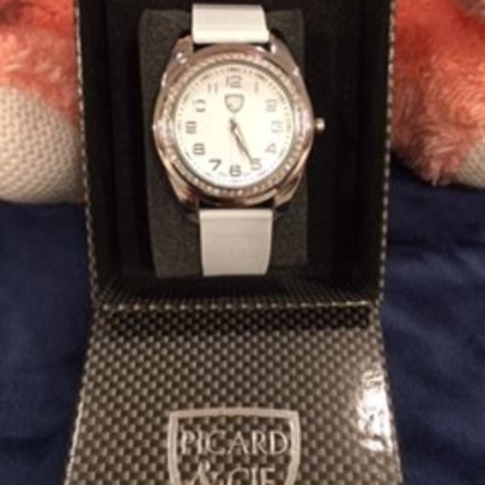 NIB PICARD & CIE SILVER TONE WATCH BUCKLE CLOSURE